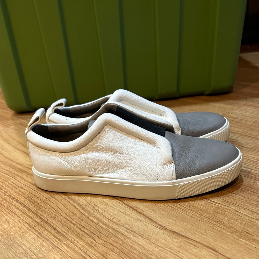 Vince Sneakers
